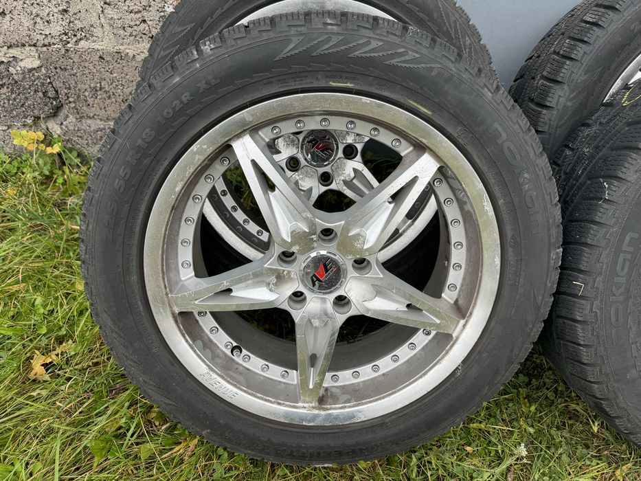 225/55 r18 зимова резина Nokian з титановими дисками