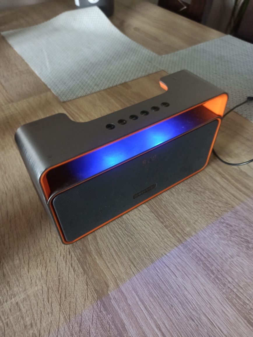 Głośnik z radiem bluetooth