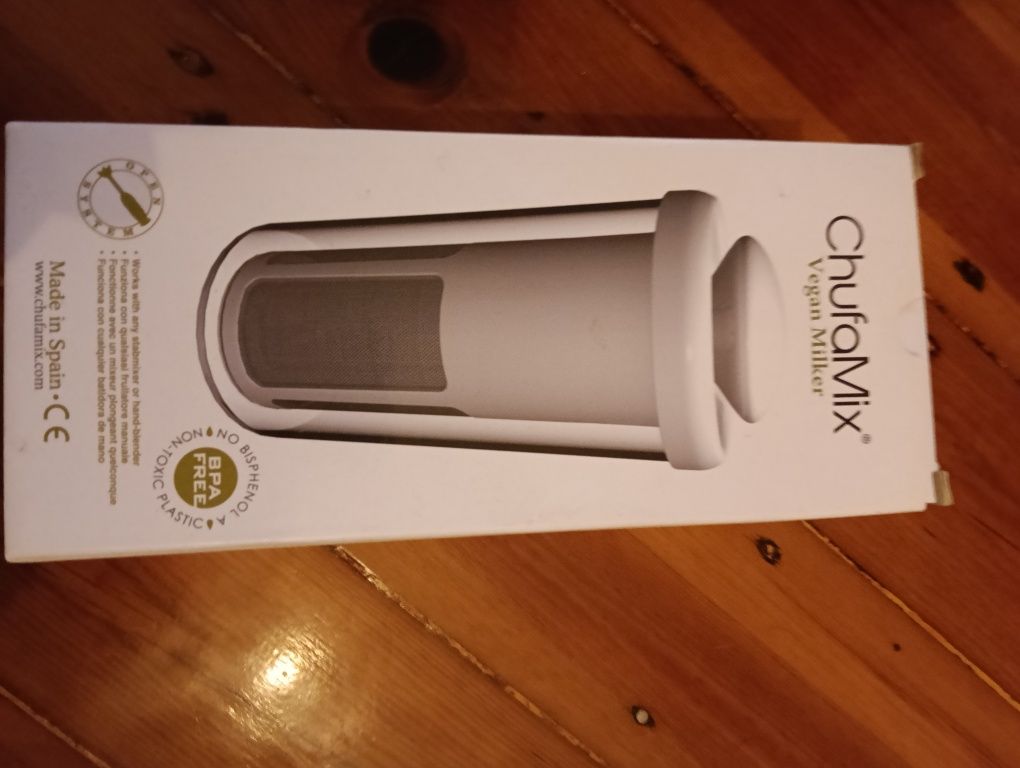 Vegan Milker/ chufamix ( máquina para fazer leite vegetal/vegan)
