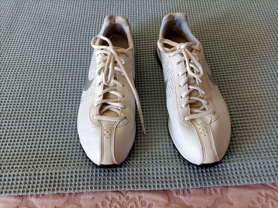 Sapatilhas Nike n36 c/ novas