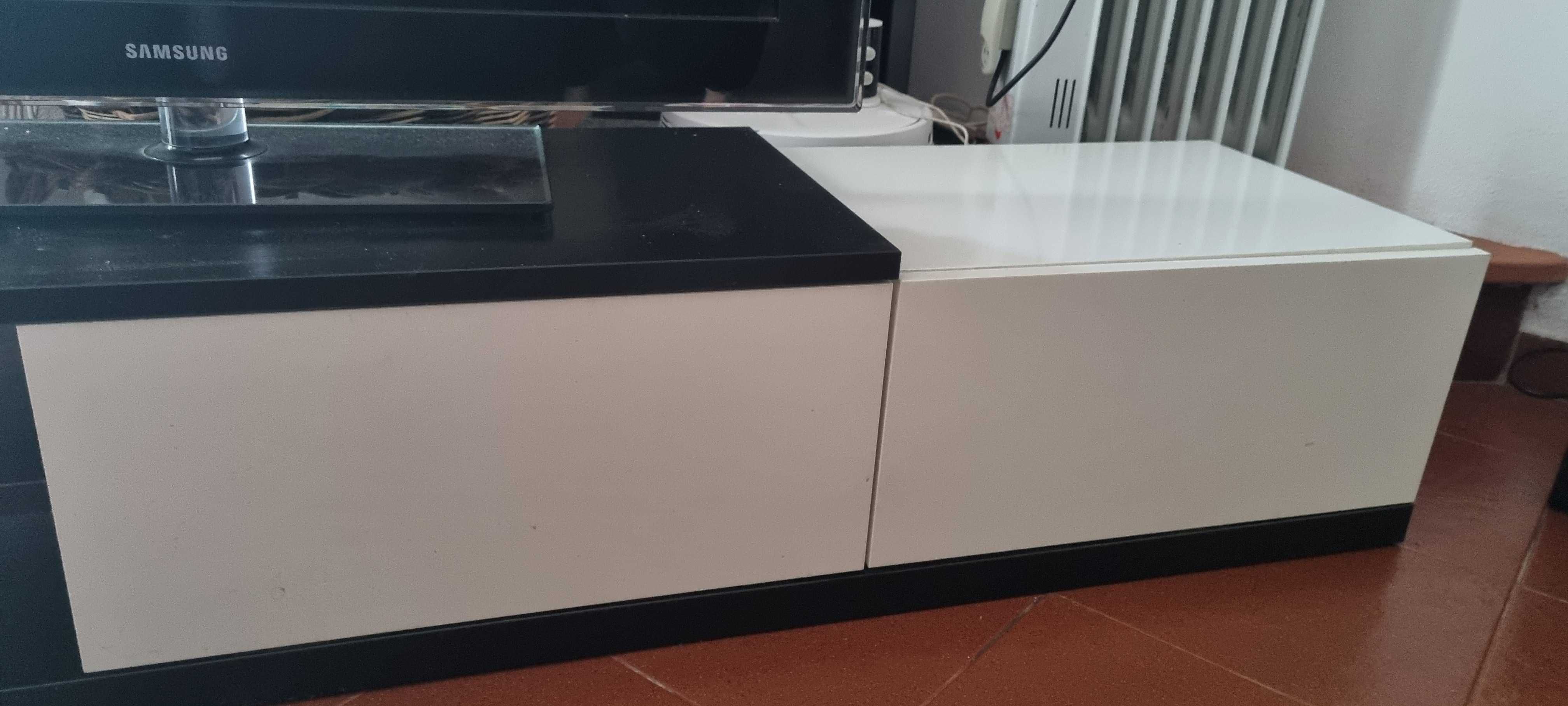 Movel televisão 160cm