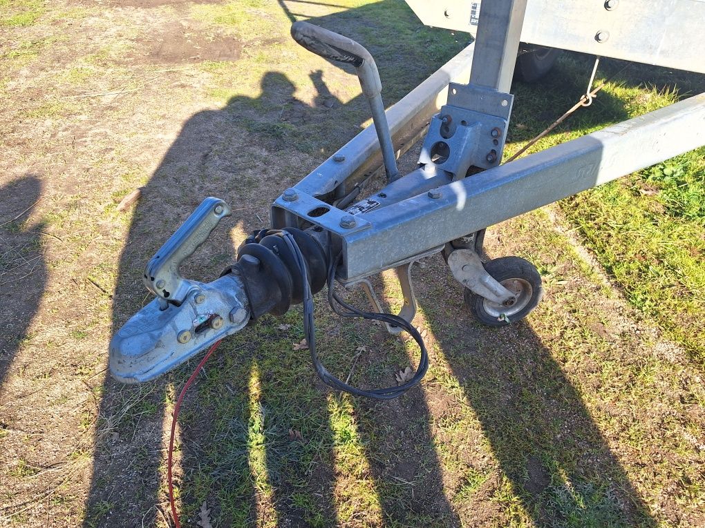 Reboque Atrelado Saris 2800 kg