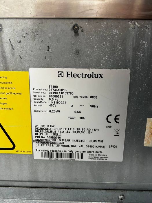 Професійна сушильна машина 9/11 кг Electrolux  T4190