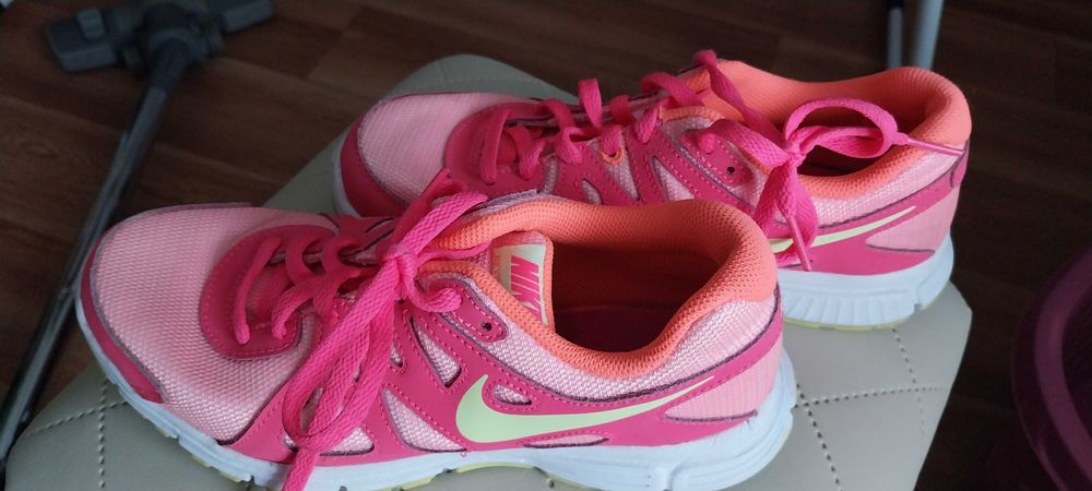 Buty Nike Revolution 2 rozm 38