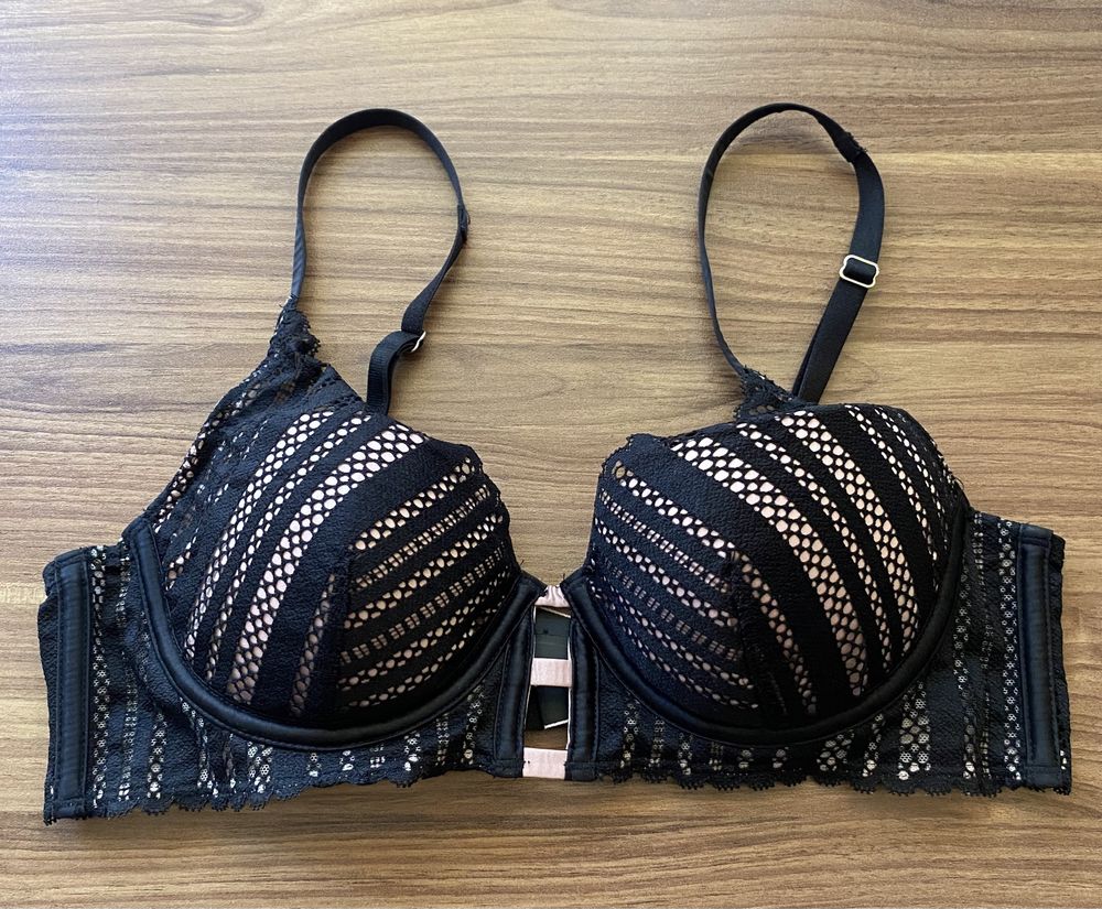 Комплект Victoria's Secret (70B) - Виктория Сикрет, кружево.