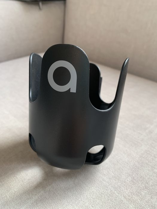 Універсальний підстаканник для коляски або велосипеда