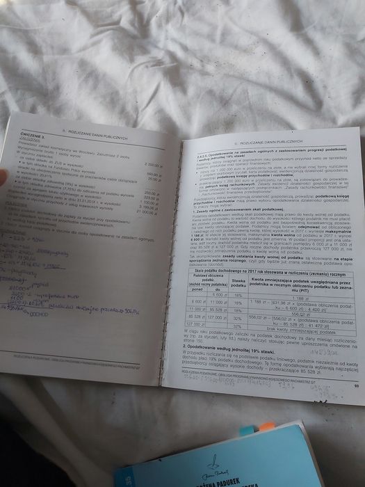 Pracownia ekonomiczna część 2 A.35 Padurek