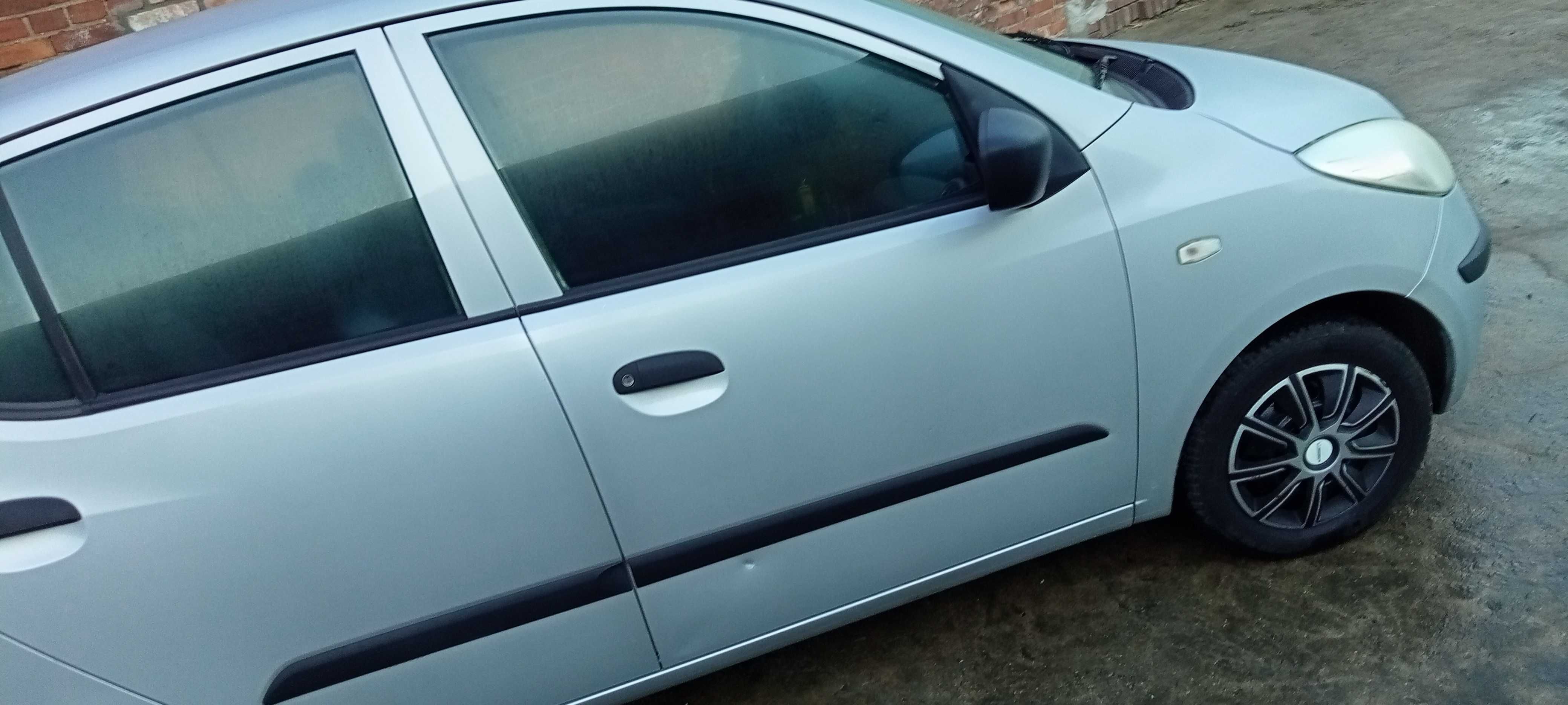 Hyundai i 10 sprowadzony uszkodzony 1.1 benzin