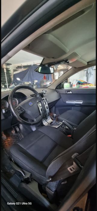 Volvo v50 vendo ou troco por comercial