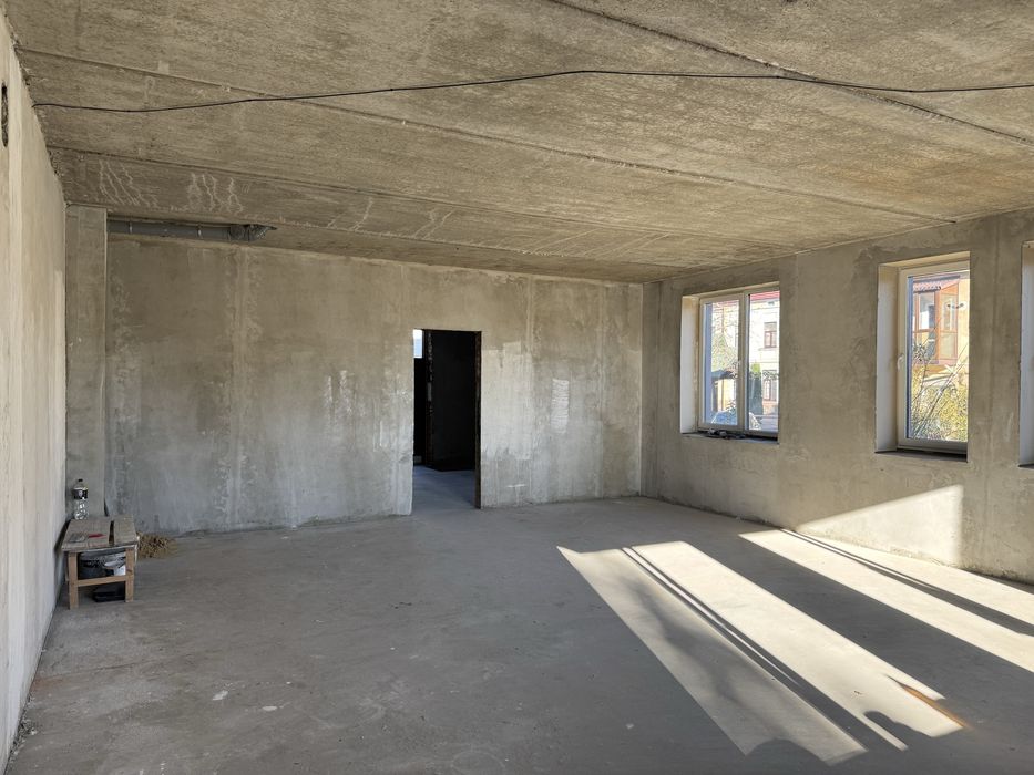 Продаж Комерційного Приміщення пл. 220м2 з можливістю розтермінуваня