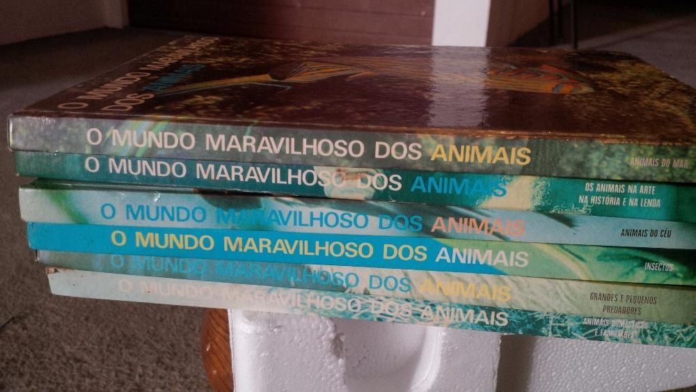 Colecção de livros vida animal.