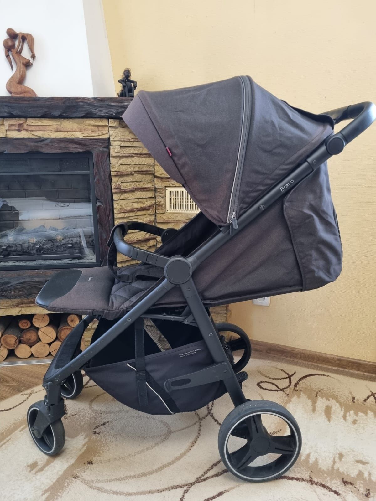 Коляска Carrello Bravo прогулочная