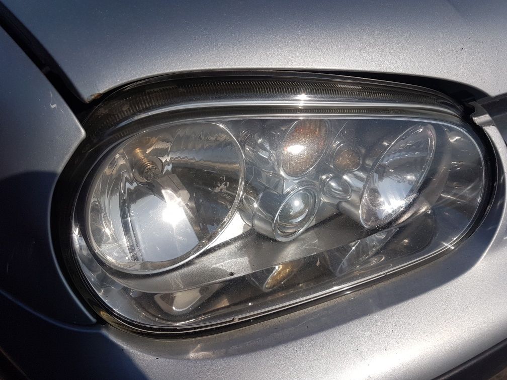 Lampy przód vw golf 4 golf IV oryginał valeo ładne lewa prawa kpl.