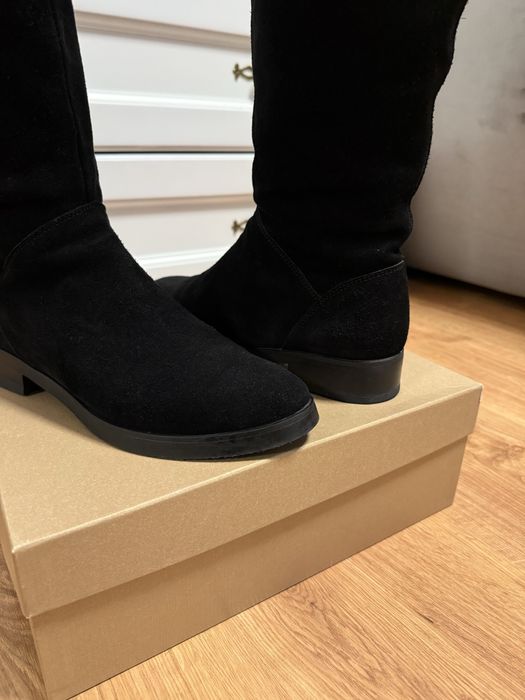 Продам високі чоботи за коліно з натуральної замші, зимові