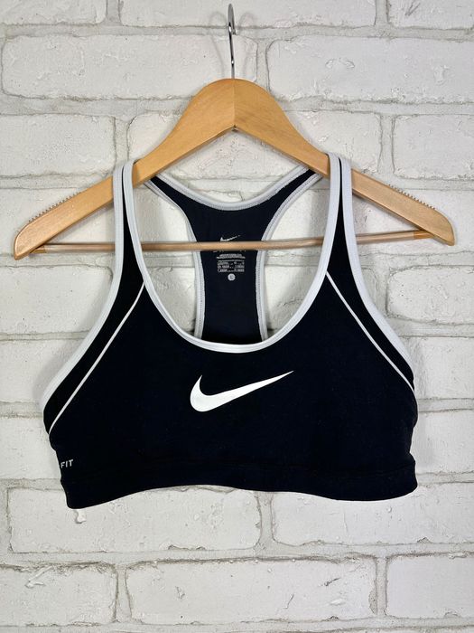 Damski top sportowy nike; stanik sportowy