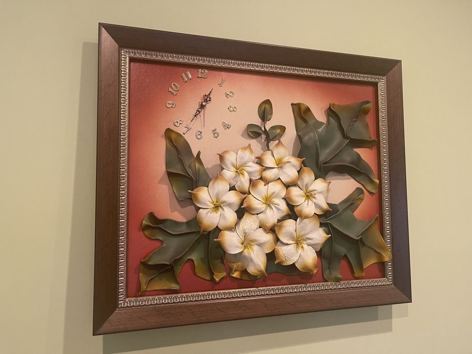 Картина шкіряна з годинником