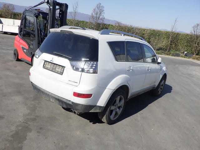 Розборка MITSUBISHI OUTLANDER XL 07-12 Запчасти Митсубиси Аутлендер