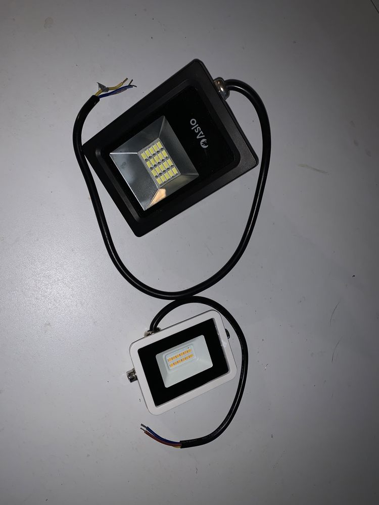 2 focos led 10w novo