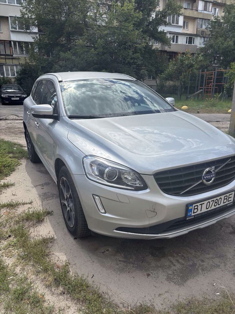 ПРОДАМ!  VOLVO XC60 OCEAN RACE, 2016 г. пробег 48140 км .місто Киів !