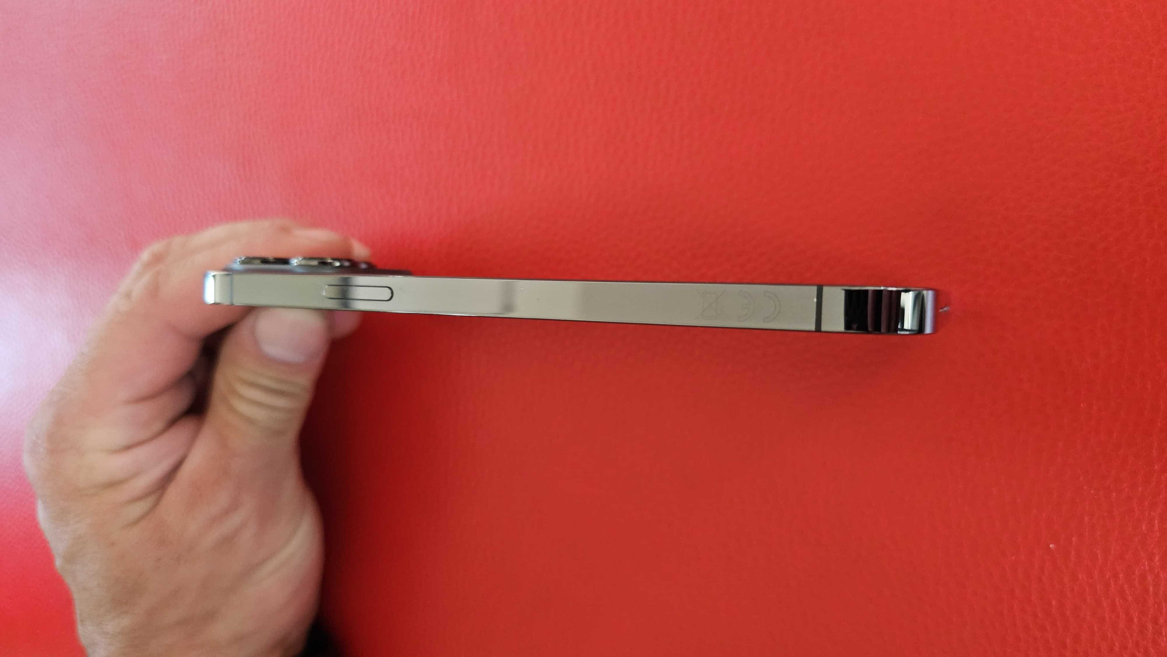 iPhone’a 13 Pro MAX  DWIE KARTY SIM  bateria trzyma caly dzien