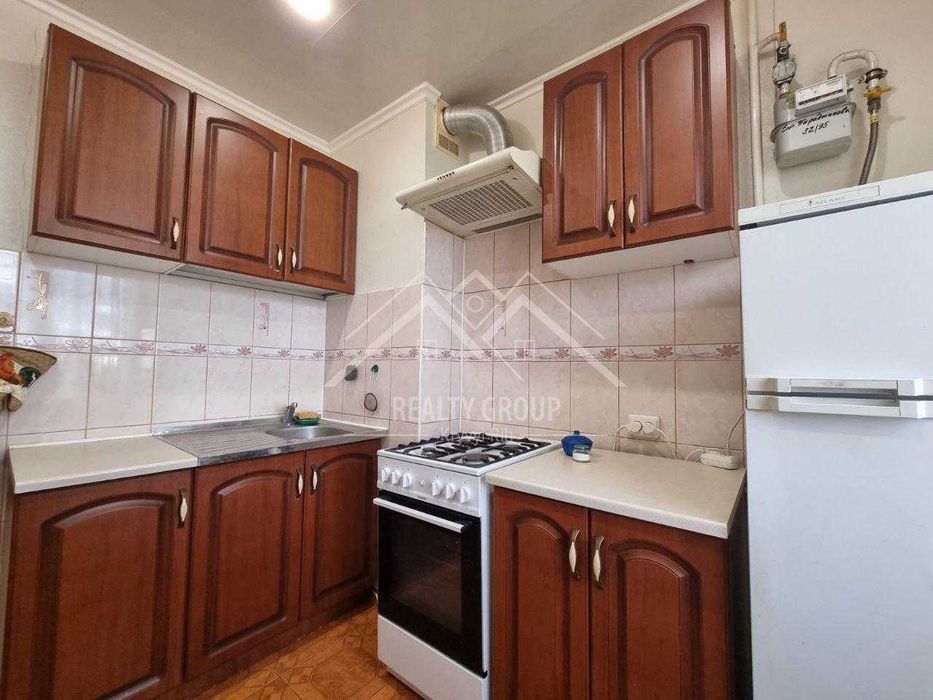 Продаж затишної 2к квартири на середньому поверсі