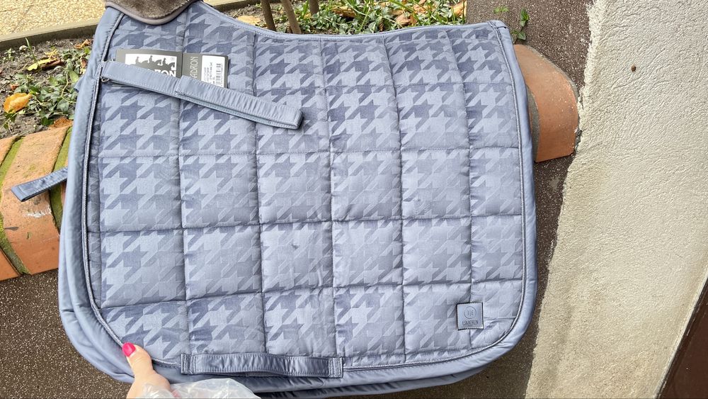 Nowy czaprak eskadron