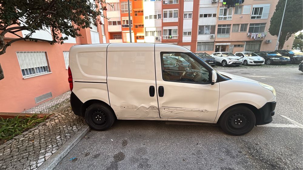 Fiat doblo 2012