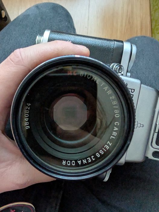 Pentacon Six TL + Pryzmat + Biometar MC F2.8 80mm