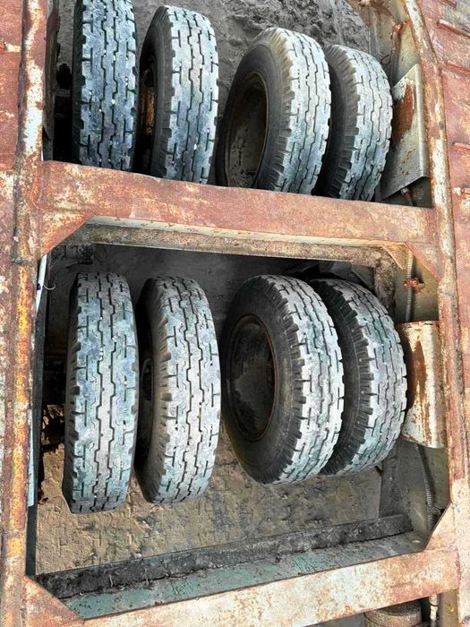 Продам танковый трал ЧМЗАП-5212 60 т 1993 г. с аппарелями!