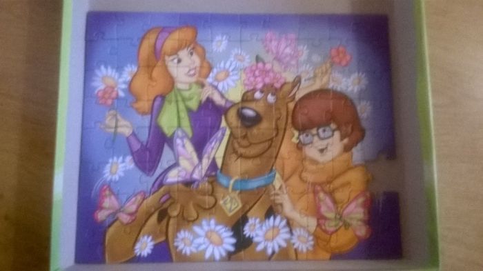 Scooby Doo, Skubi Du - 4*puzzle, karty, czapka, książeczka