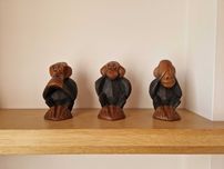 Estatuetas / Figuras dos Três Macacos Sábios em madeira