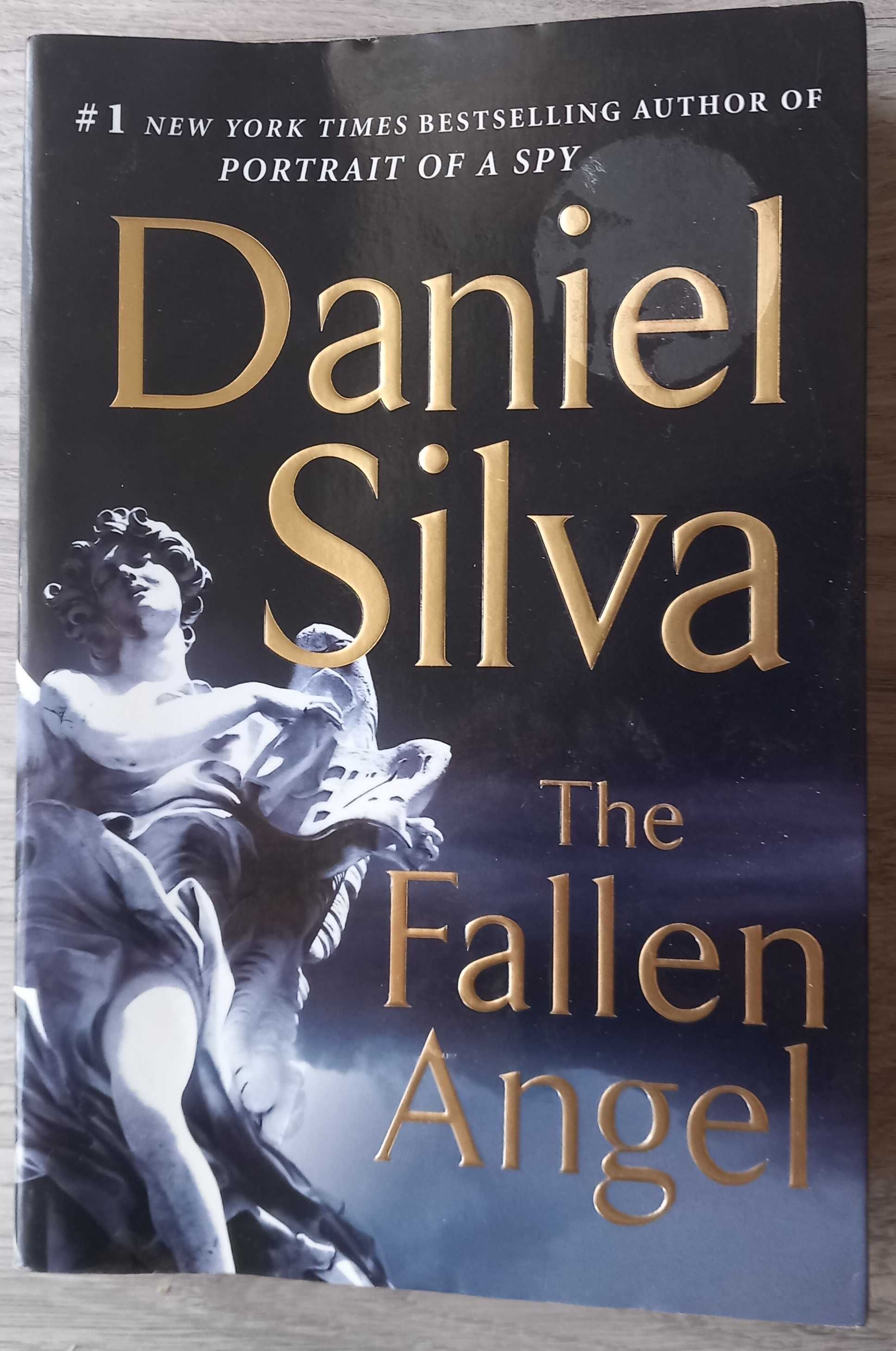 Daniel Silva- The Fallen Angel [Ed. canadiana da Harper's Collins]
