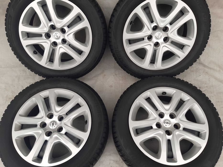 Koła zimowe felgi 16 Opel Astra J K 5x105 et41  205/55r16  czujniki