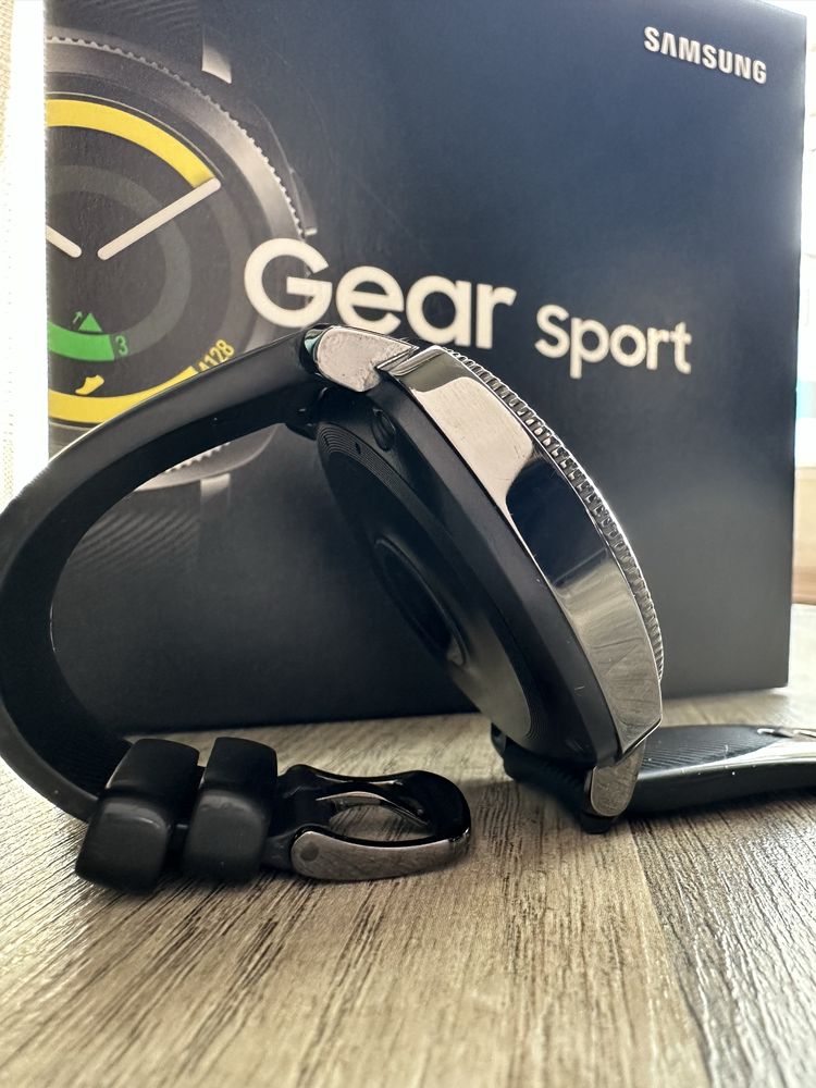Смарт годинник Samsung gear Sport