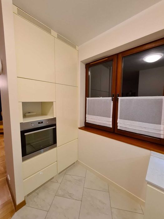 2 pok.  do wynajęcia, ul. Strzelców, Bemowo (z garażem + komórką]