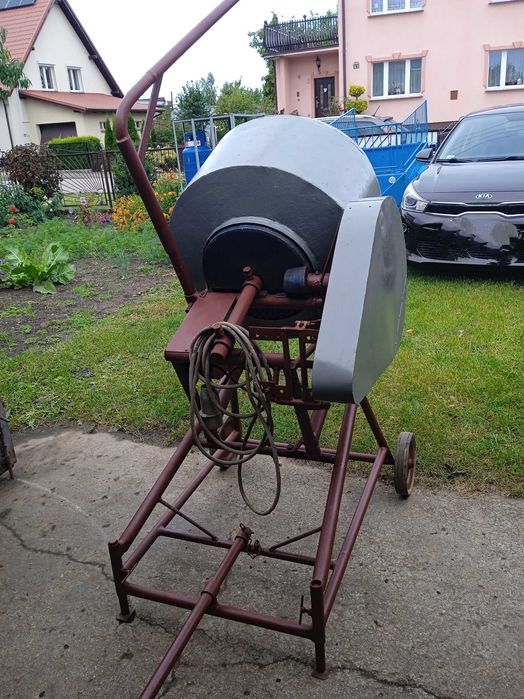 Betoniarka duża 250L