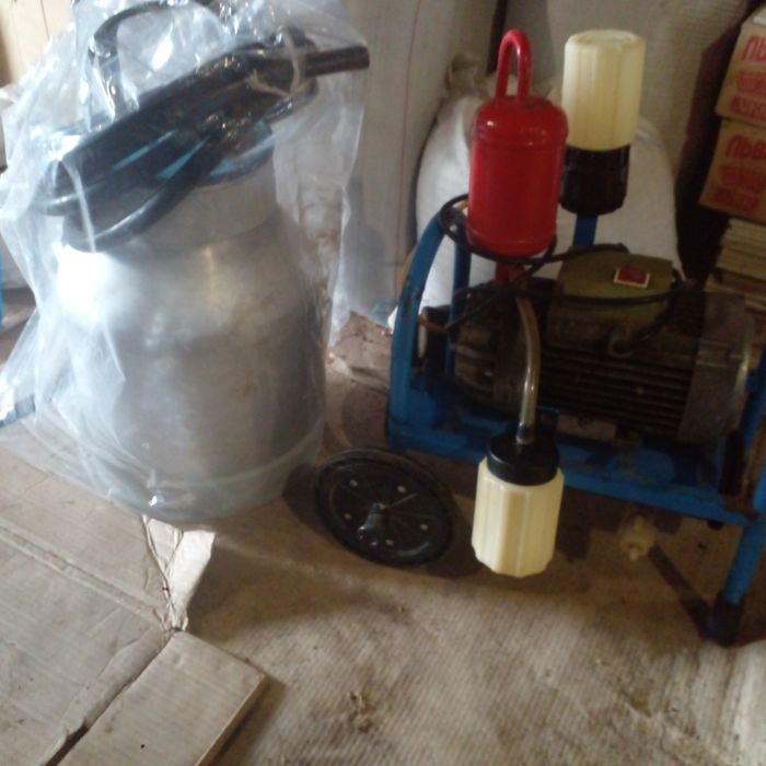 Продам доїльний апарат