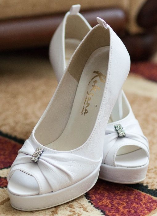 Buty do ślubu r. 34