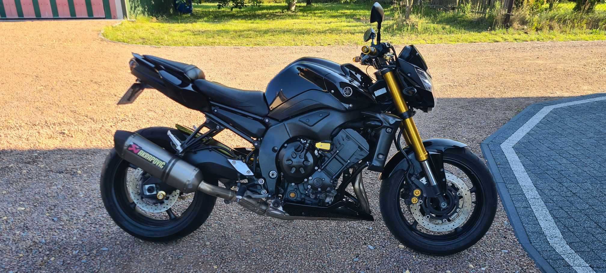 Yamaha FZ8N Wydech AKRAPOVIC super stan crashpady zadbany okazja