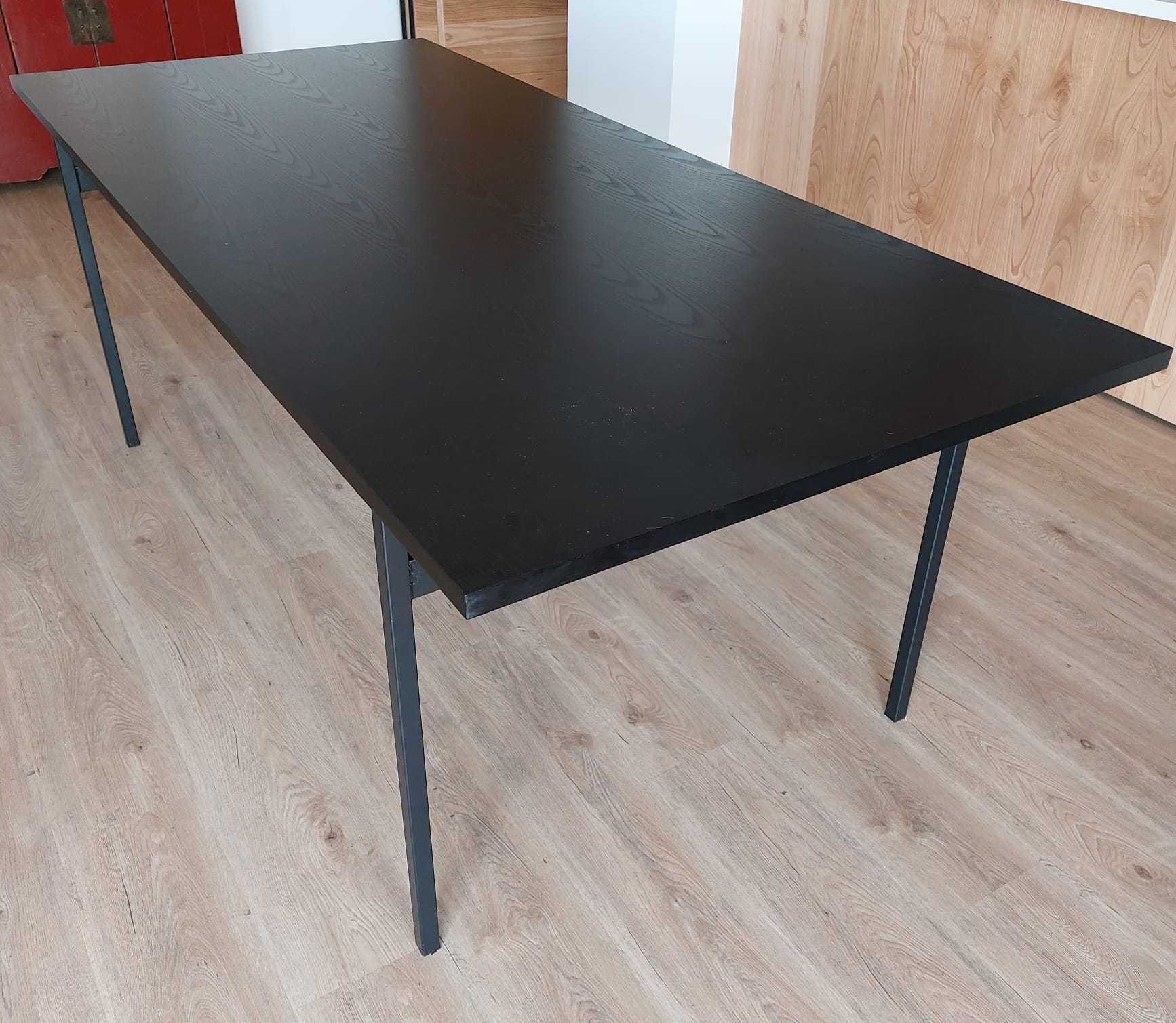 Mesa de refeição marca Area, modelo Vertex, 200 cm x 90 cm