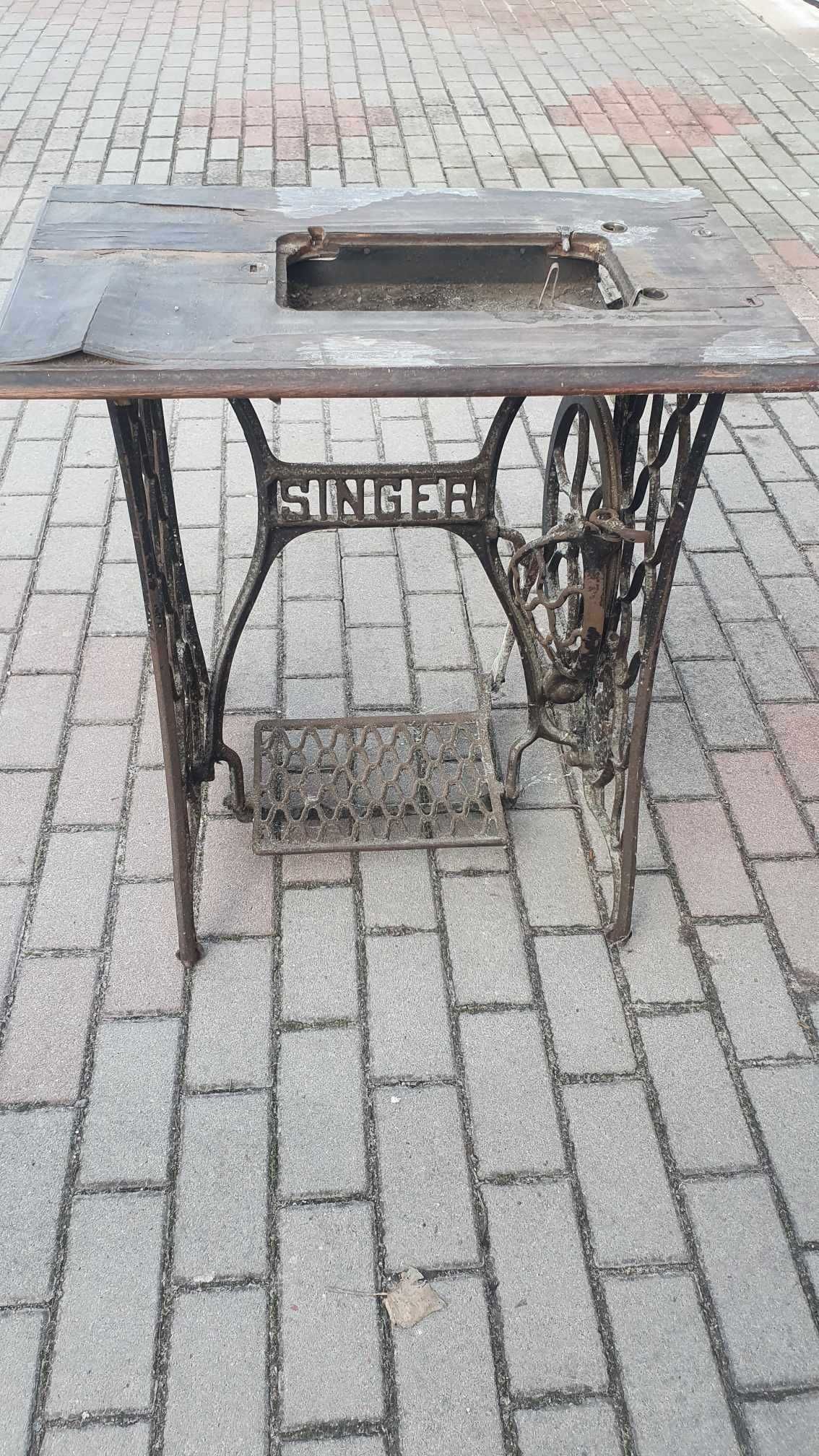 Maszyna Singer z podstawą, do renowacji.