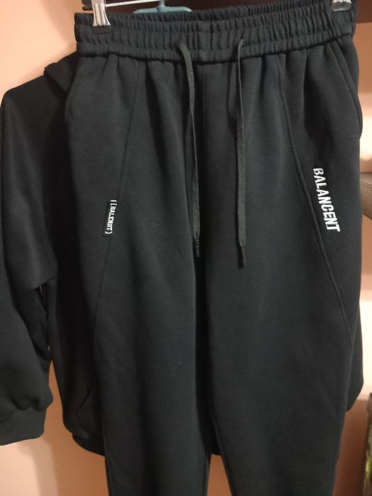 Спортивний костюм модний