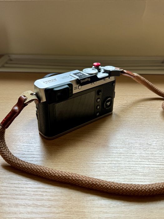 Fujifilm X100F srebrny, komplet, pudełko, dwie baterie Fuji X100F
