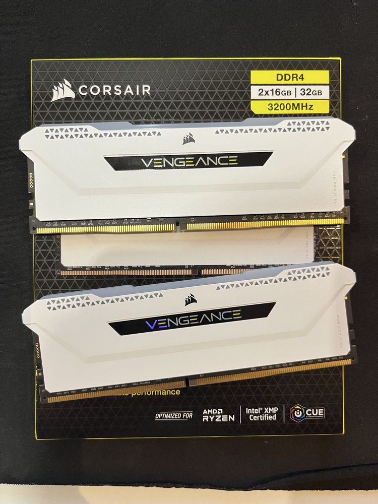 Memoria RAM Corsair Vengeance RGB Pro SL 32GB (2x16GB) DDR4