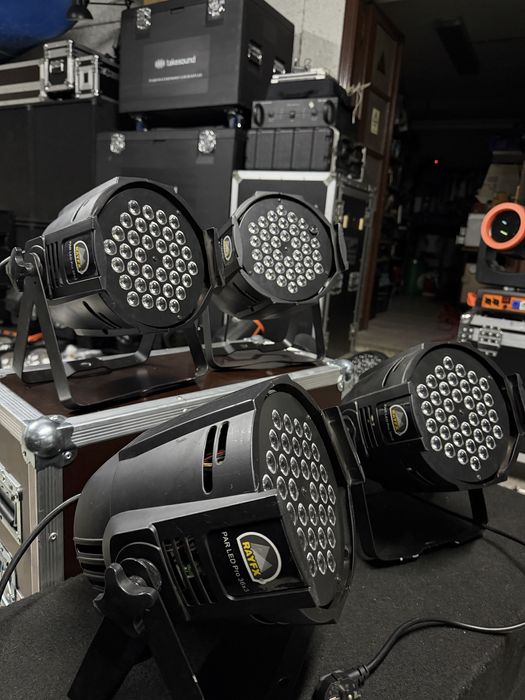 4 Par Led 36x3 com otima luz