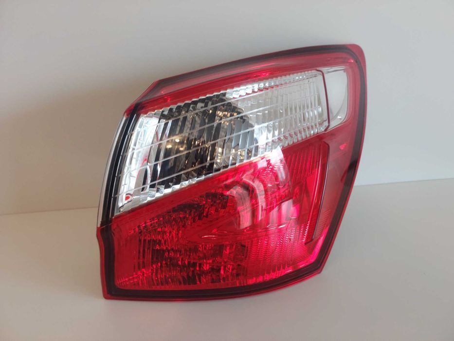 Nissan QASHQAI 10-14 Lampa tył prawa /LED/ -> PROMOCJA !!!