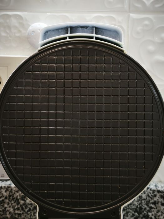 Вафельниця Сатурн