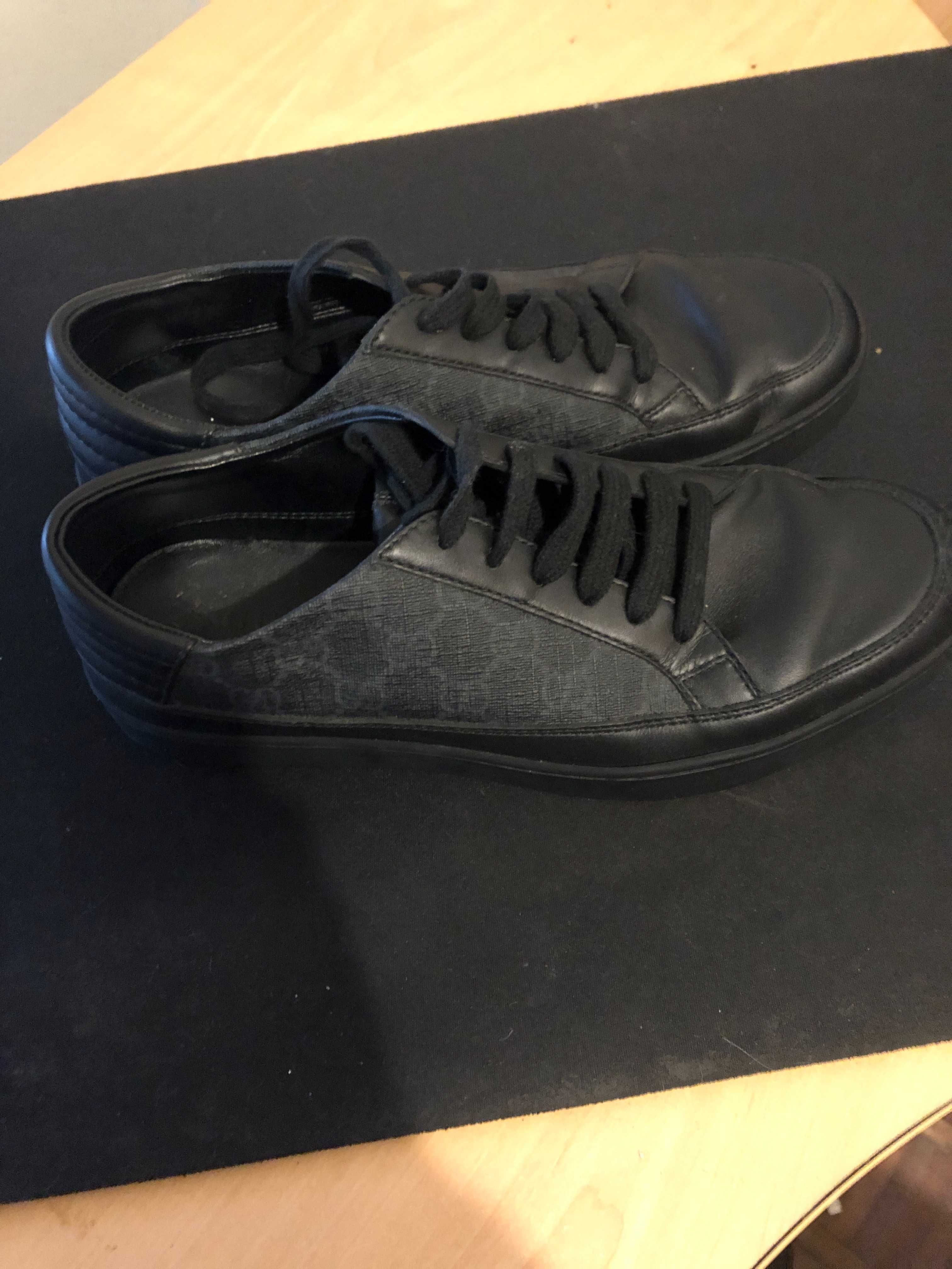 Ténis Gucci Common GG Supreme Black