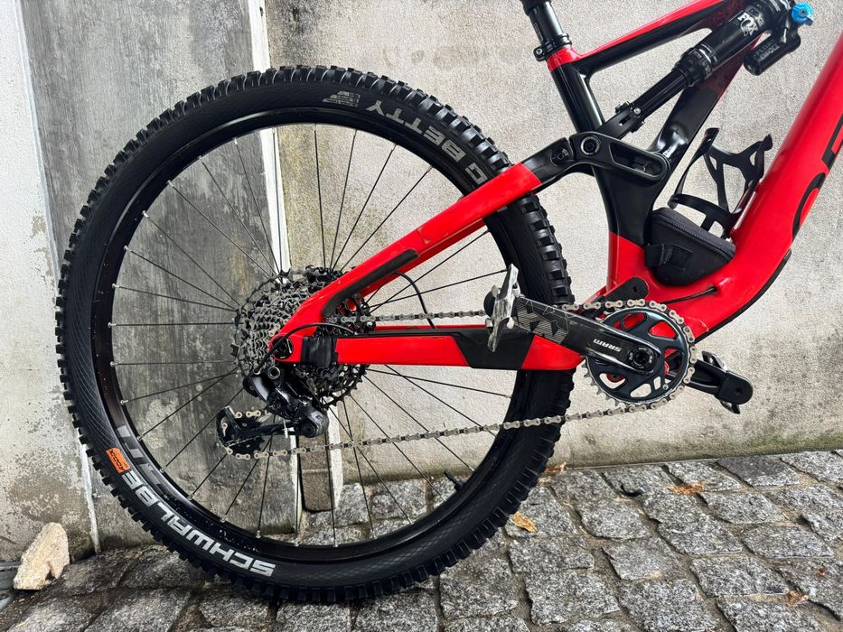 Bicicleta suspensão total