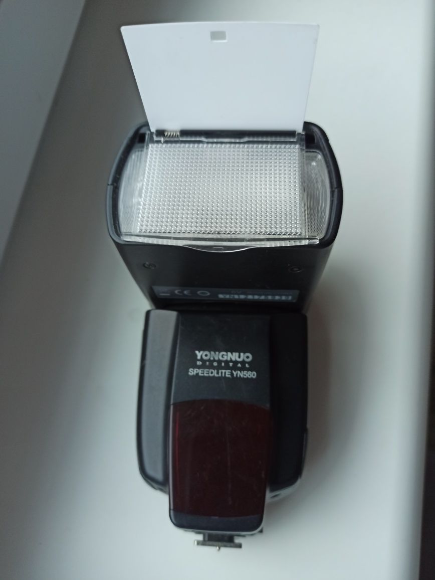 Фотовспышка Yongnuo Speedlite YN560